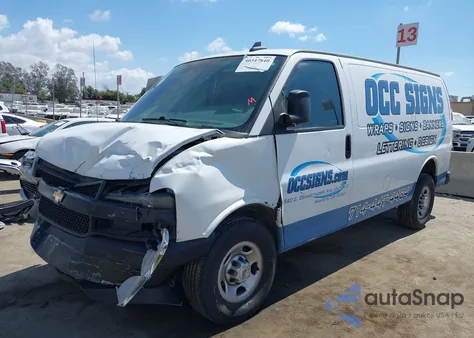 2022 Chevrolet Express Cargo Rwd 2500 Regular Wheelbase Wt z USA, uszkodzony, nr VIN 1GCWGAFPXN1269561